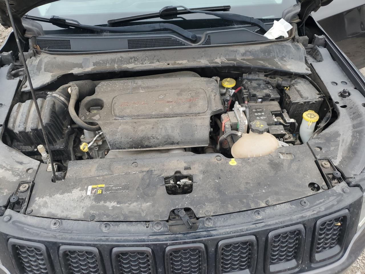 2018 Jeep Compass Sport VIN: 3C4NJDAB5JT100903 Lot: 81719425