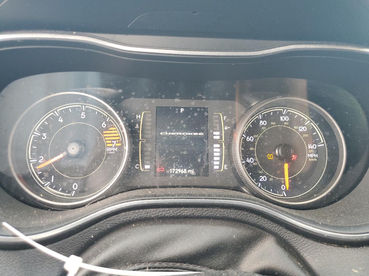 2019 Jeep Cherokee Latitude Plus VIN: 1C4PJLLB2KD411373 Lot: 81823075