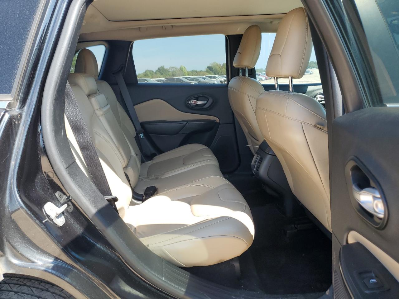 2016 Jeep Cherokee Limited VIN: 1C4PJLDS8GW207378 Lot: 83973785