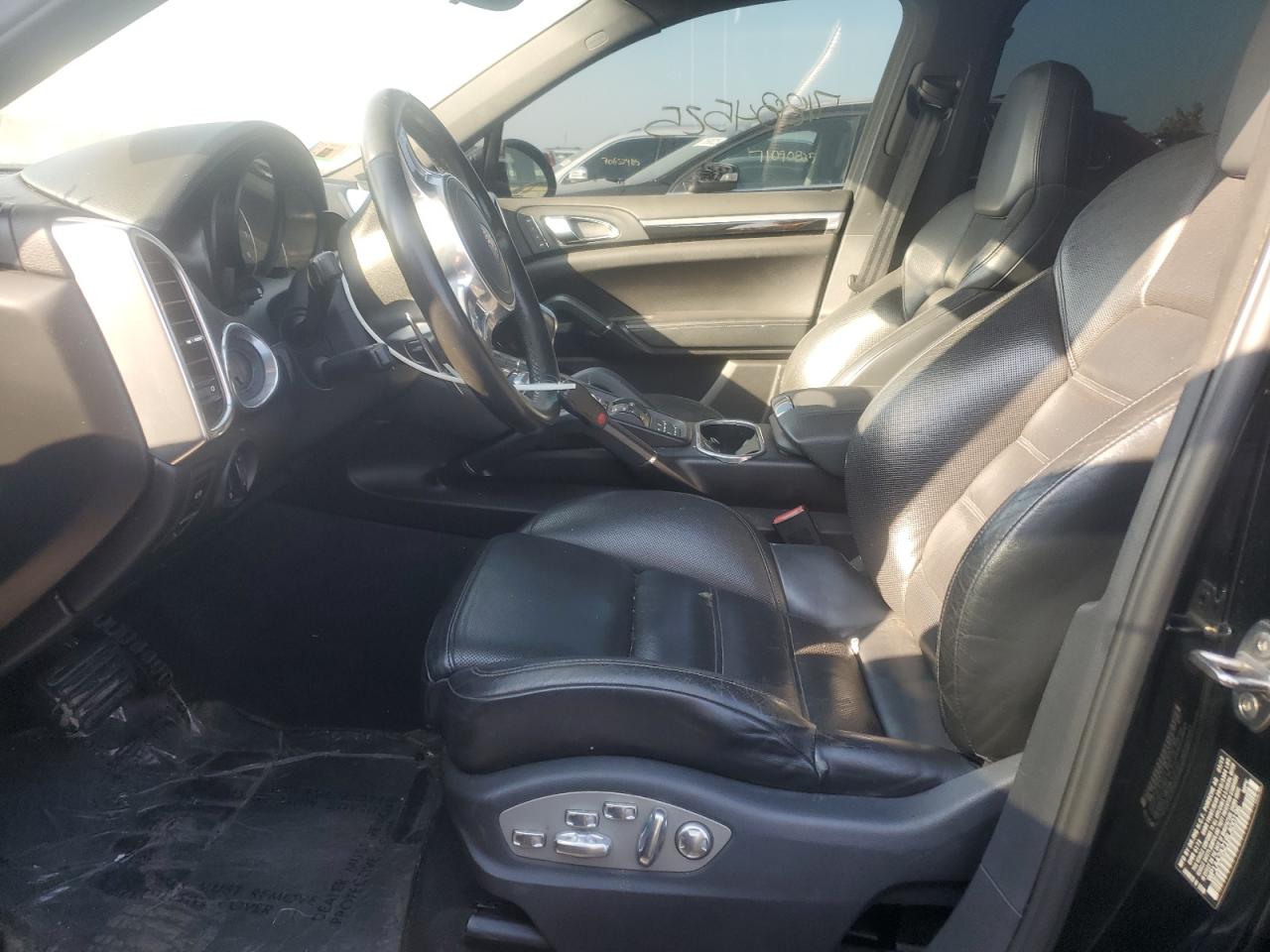 2011 Porsche Cayenne VIN: WP1AA2A21BLA00196 Lot: 71884525