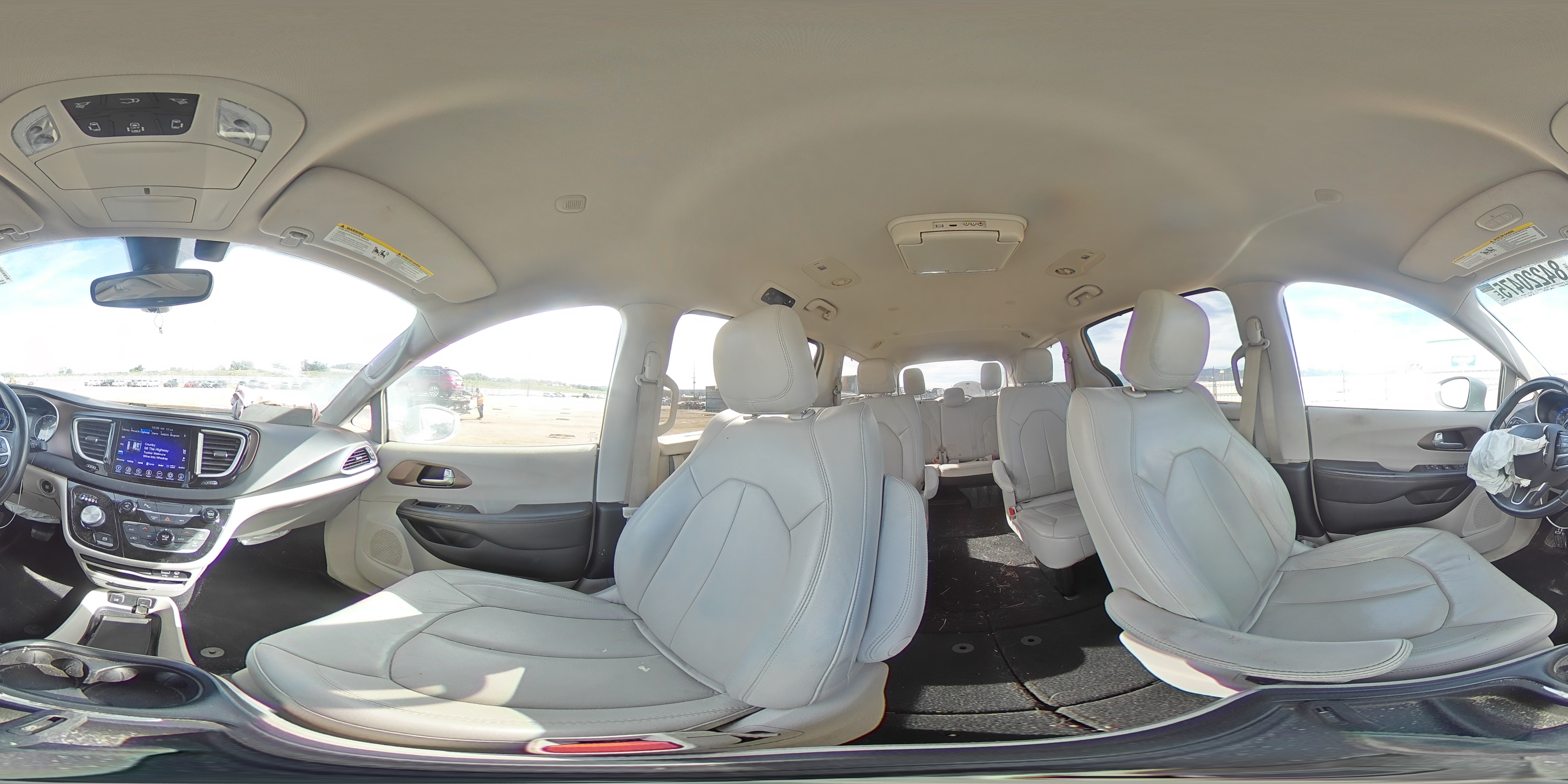 2017 Chrysler Pacifica Touring L VIN: 2C4RC1BG6HR584162 Lot: 84220475