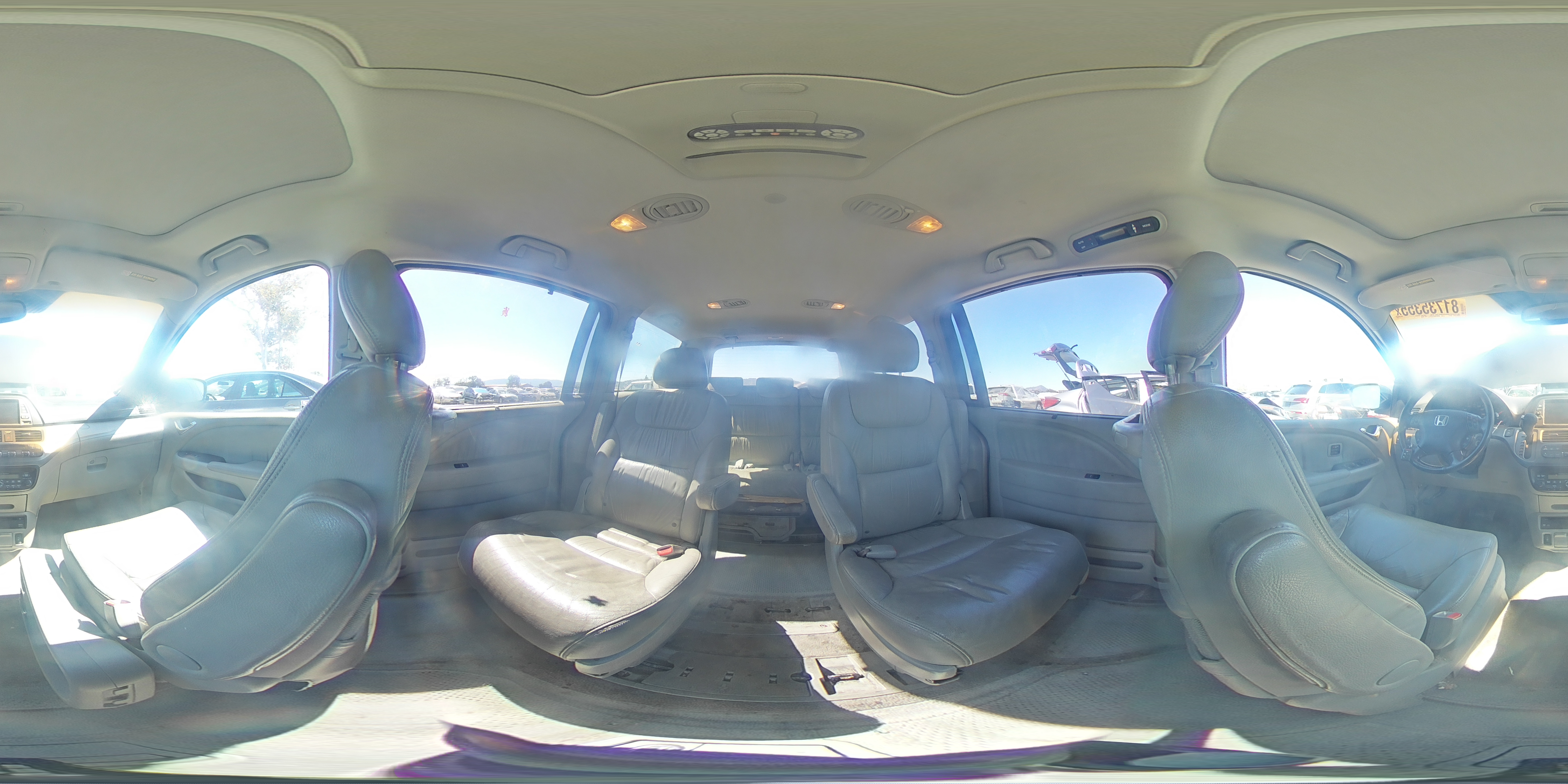 2005 Honda Odyssey Touring VIN: 5FNRL38895B100598 Lot: 81735355