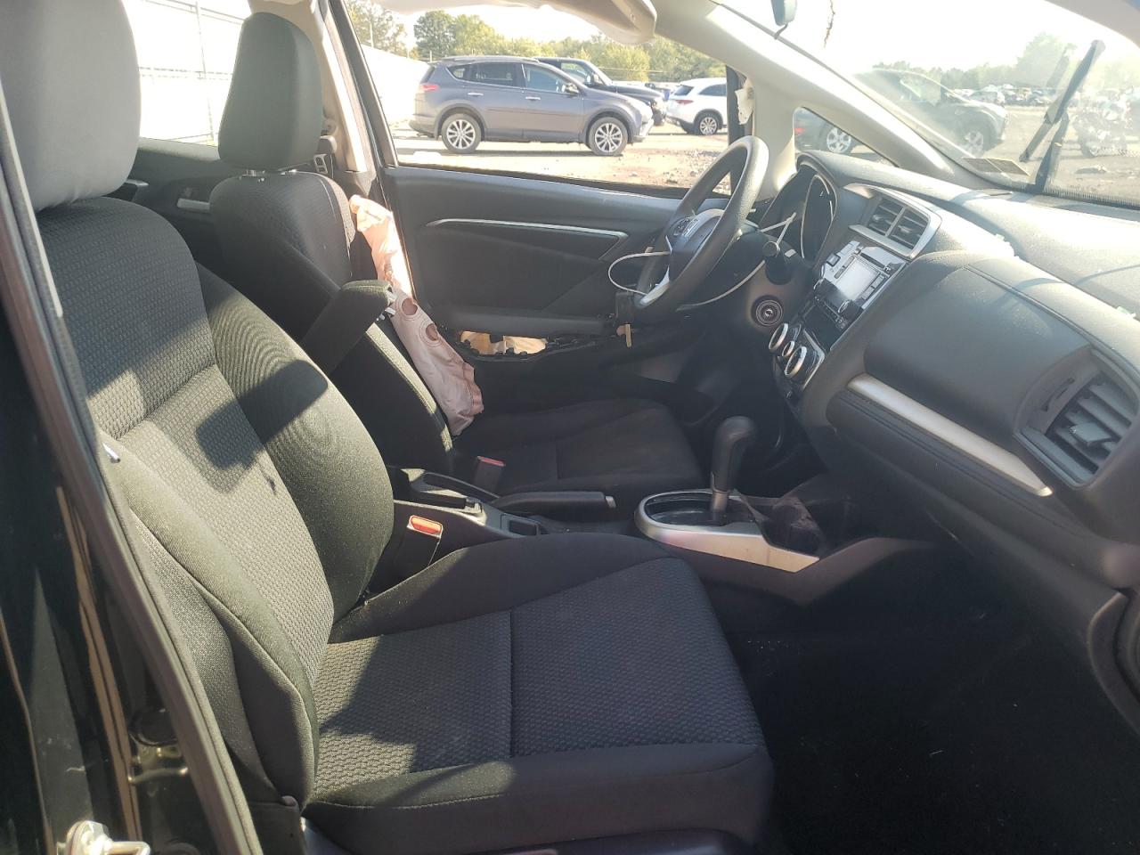 2019 Honda Fit Lx VIN: 3HGGK5H42KM735156 Lot: 81008575
