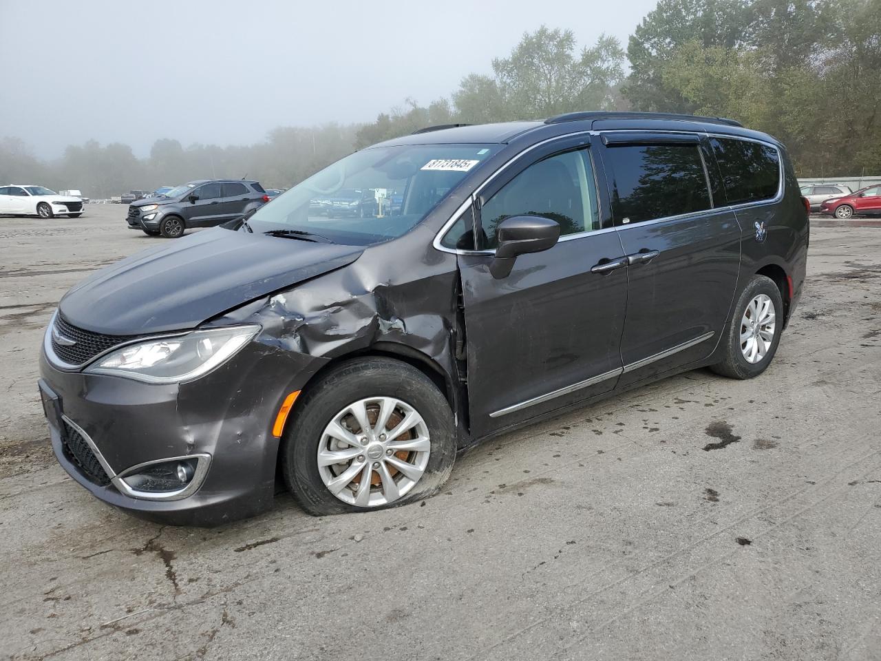 2017 Chrysler Pacifica Touring L 2C4RC1BG5HR523921 photo #1