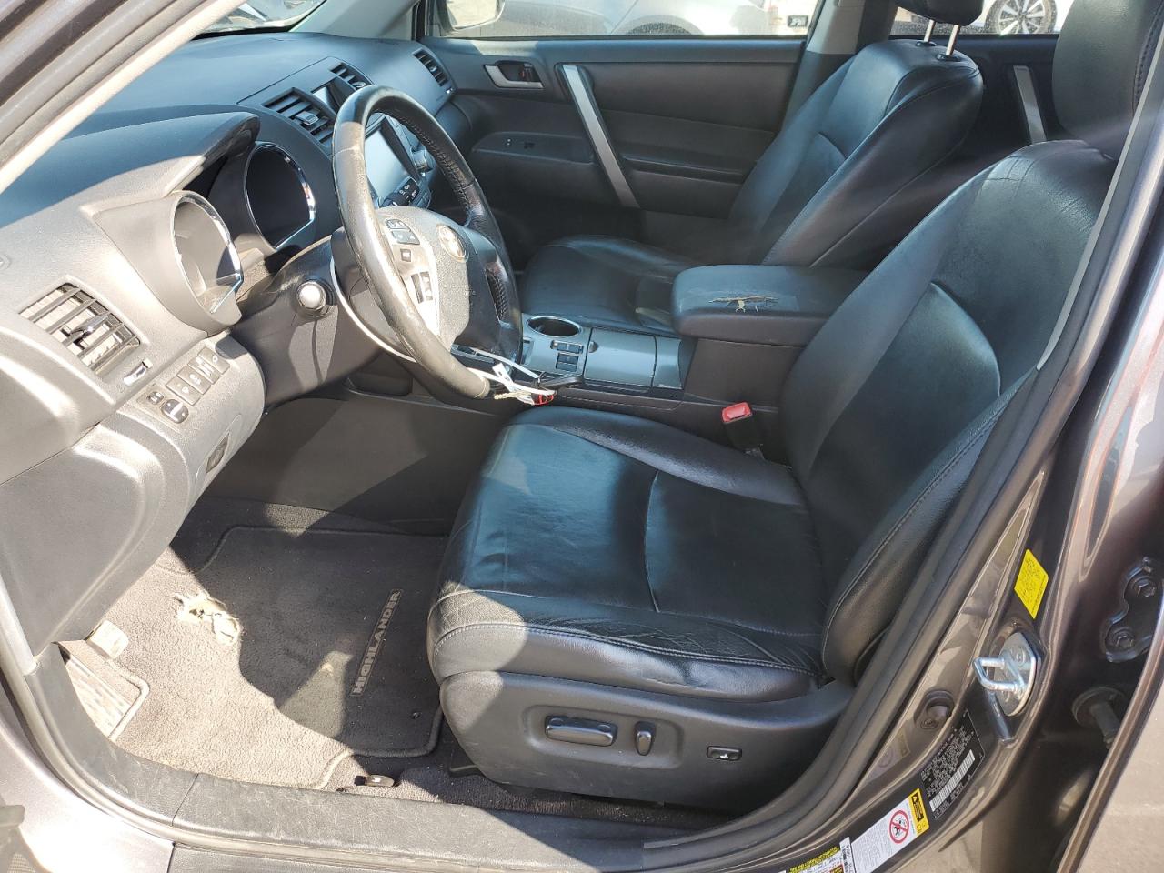 2011 Toyota Highlander Base VIN: 5TDZK3EHXBS038188 Lot: 71928245