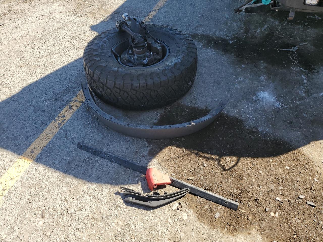 2022 Ford Bronco Base VIN: 1FMEE5DPXNLB56107 Lot: 83834855