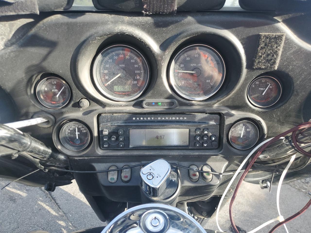 2008 Harley-Davidson Flhtcui VIN: 1HD1FC41X8Y661442 Lot: 84009135