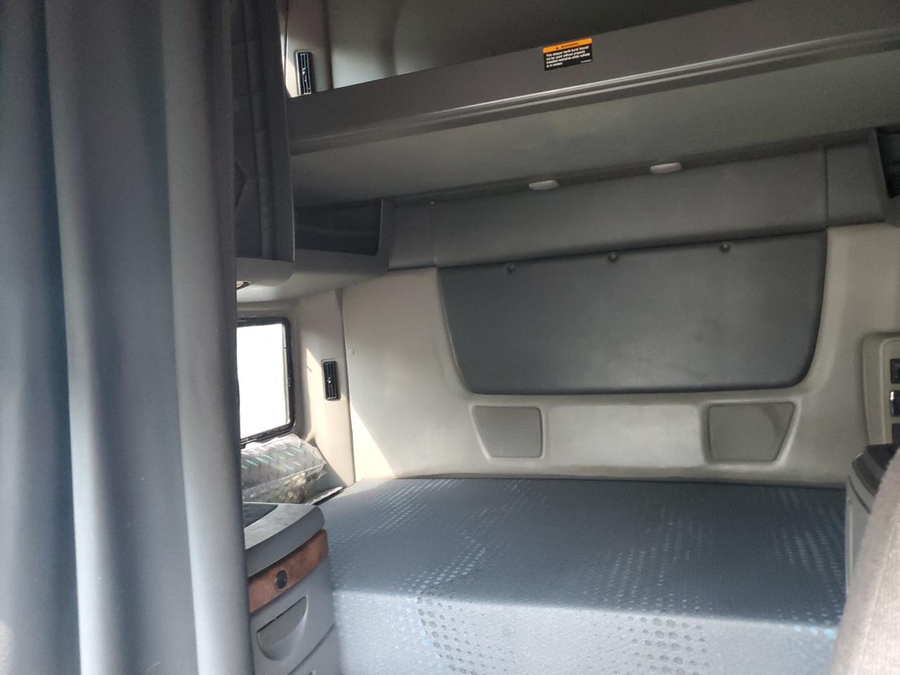 2020 International Lt625 Semi Truck VIN: 3HSDZAPR5LN121787 Lot: 81419675