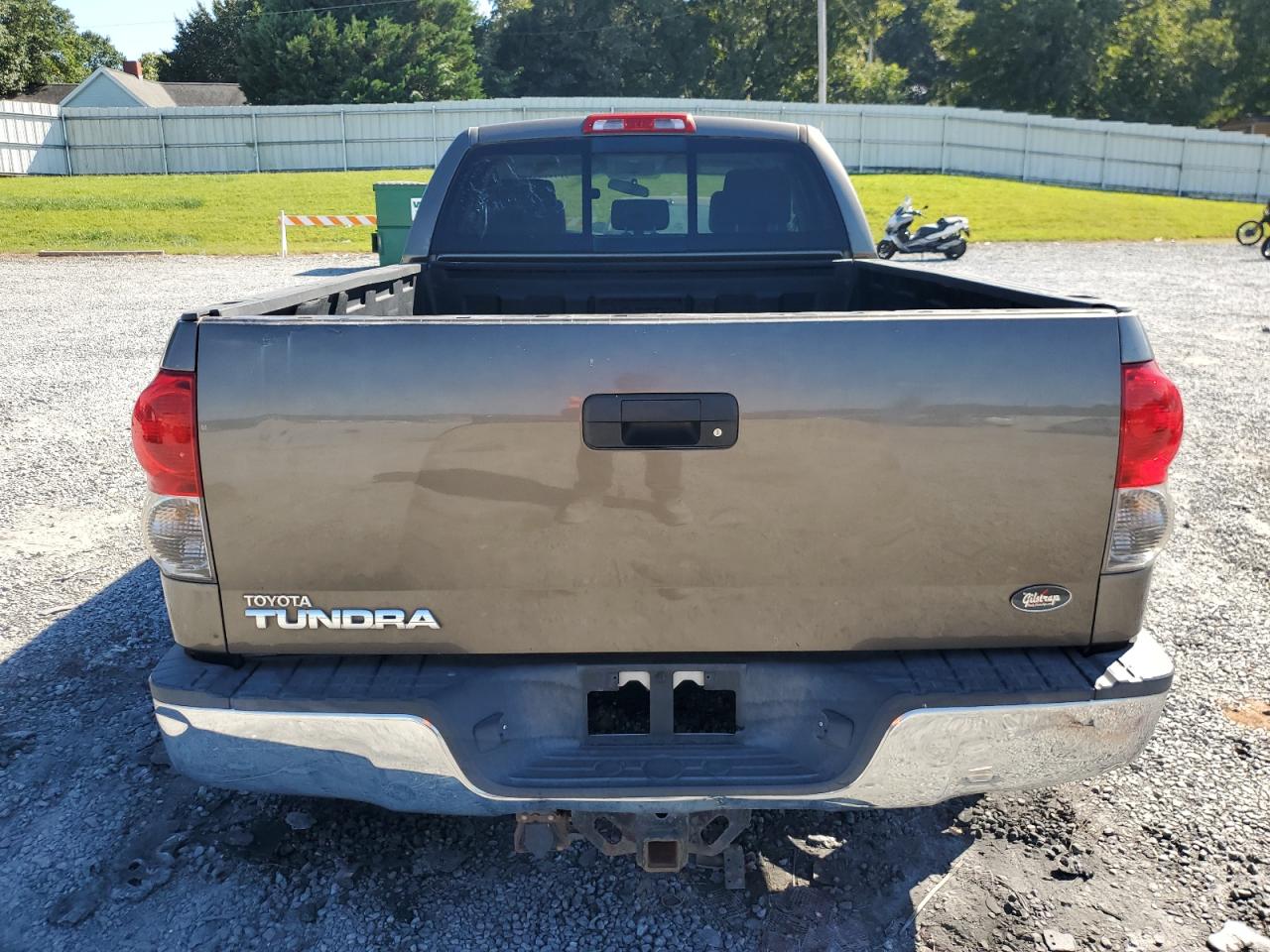 2007 Toyota Tundra Double Cab Sr5 VIN: 5TFRT541X7X015721 Lot: 71171415