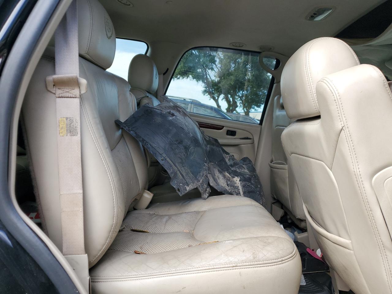 2003 Cadillac Escalade Luxury VIN: 1GYEK63N33R199033 Lot: 81268375