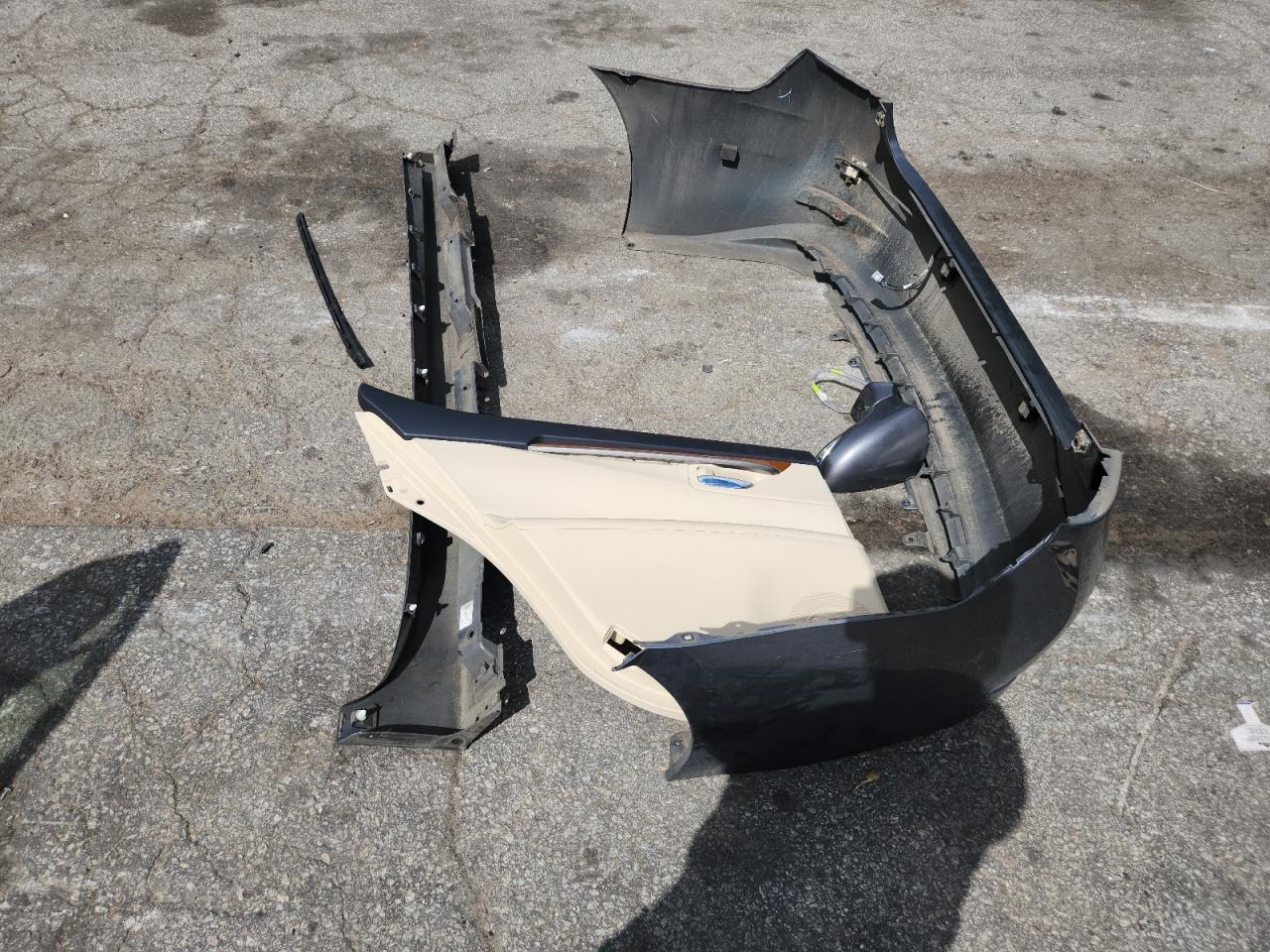 2014 Lexus Es 300H VIN: JTHBW1GG6E2072413 Lot: 84224975