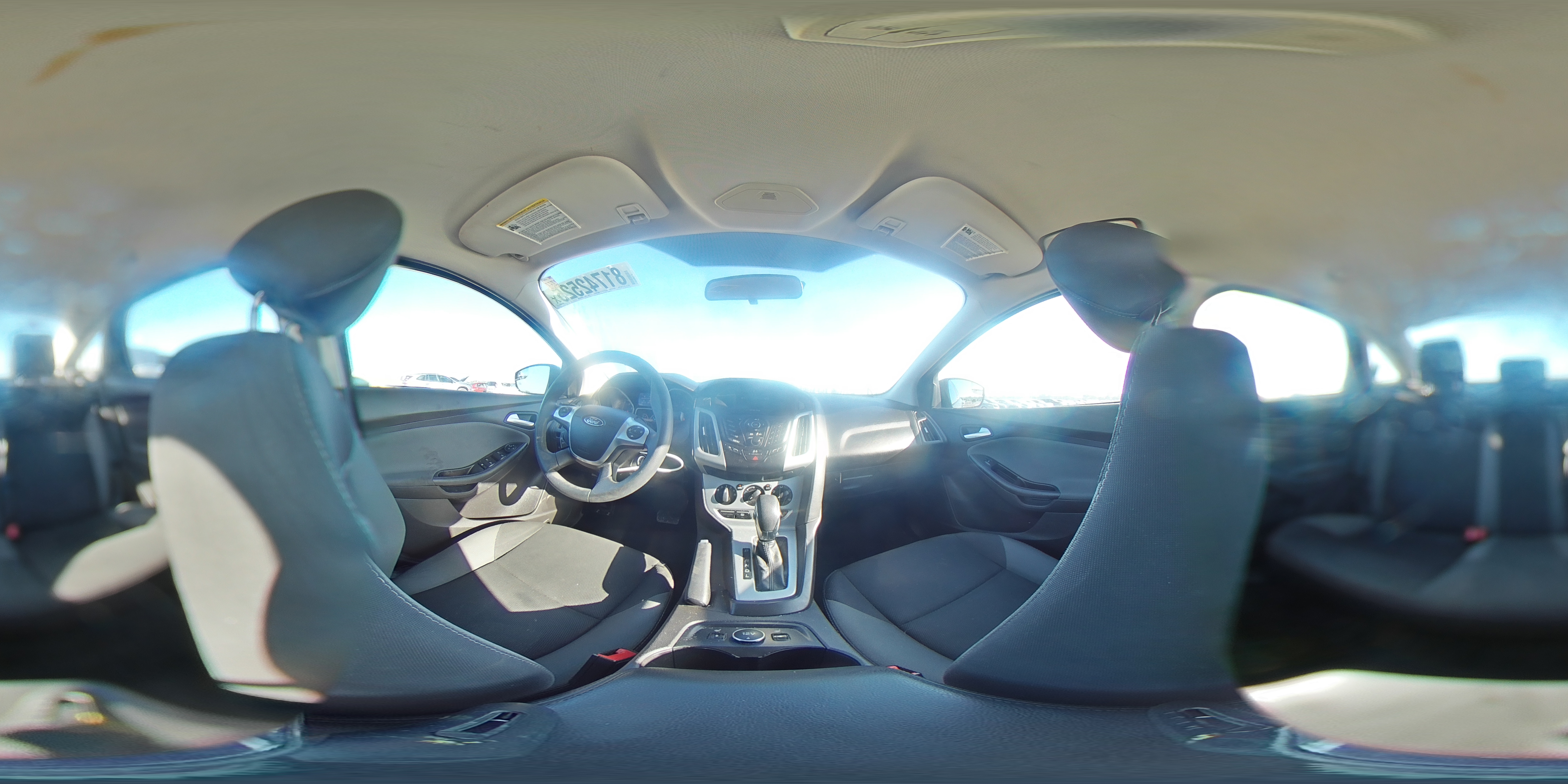 2014 Ford Focus Se VIN: 1FADP3F28EL261833 Lot: 81742525