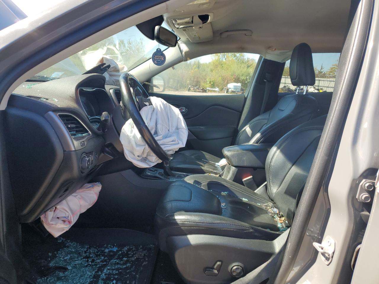 2019 Jeep Cherokee Limited VIN: 1C4PJLDB3KD469720 Lot: 84656625