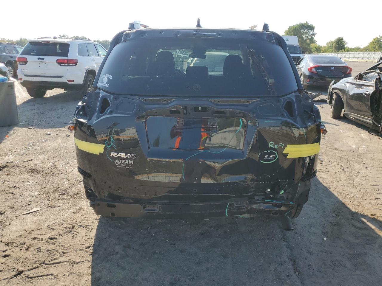 2017 Toyota Rav4 Le VIN: 2T3ZFREV8HW396152 Lot: 80940995