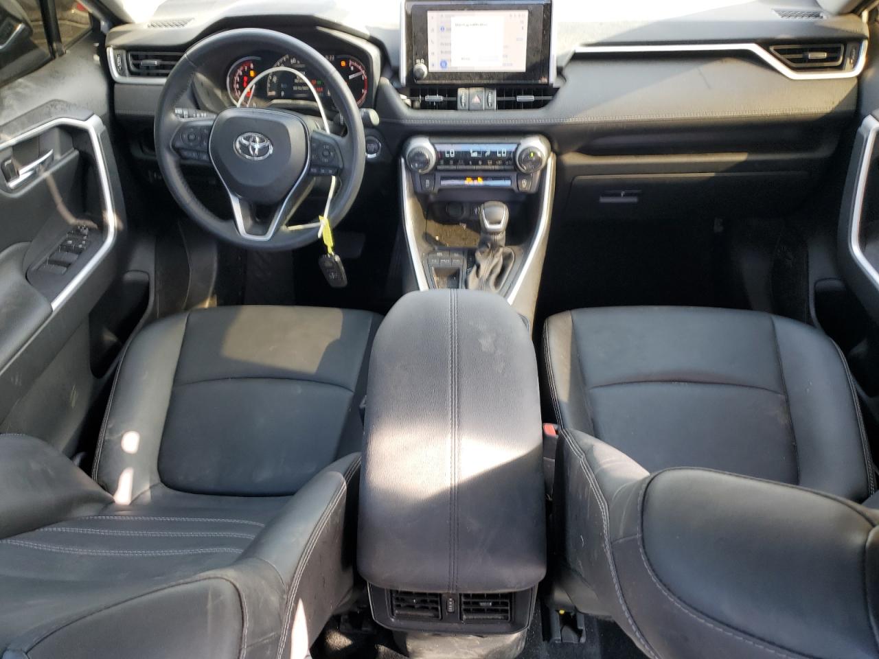 2024 Toyota Rav4 Xle Premium VIN: JTMC1RFVXRJ030941 Lot: 70932165