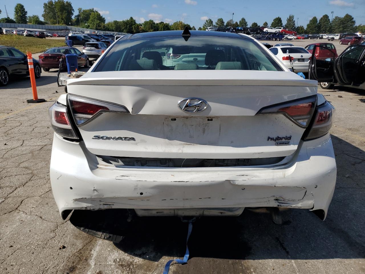 2017 Hyundai Sonata Hybrid VIN: KMHE34L10HA044848 Lot: 82131475
