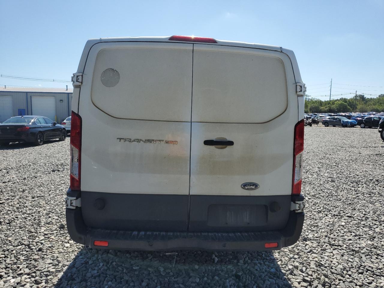 2015 Ford Transit T-250 VIN: 1FTNR2ZM8FKB05217 Lot: 85060725