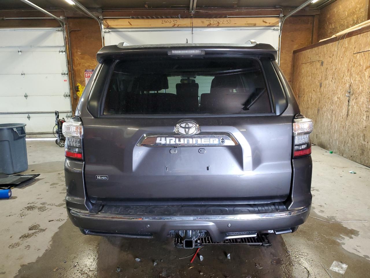 2017 Toyota 4Runner Sr5/Sr5 Premium VIN: JTEBU5JRXH5444939 Lot: 81006175