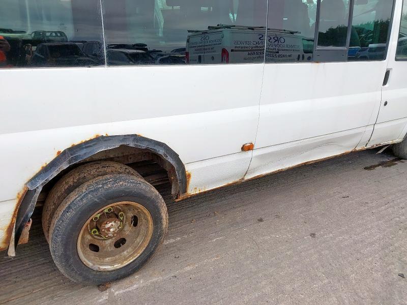 2005 FORD TRANSIT MINIBUS 