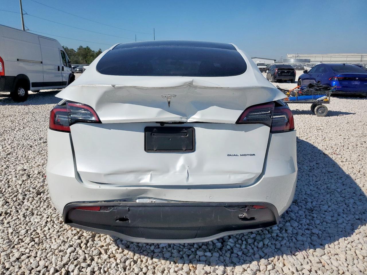 2022 Tesla Model Y VIN: 7SAYGDEE6NA011927 Lot: 84187255