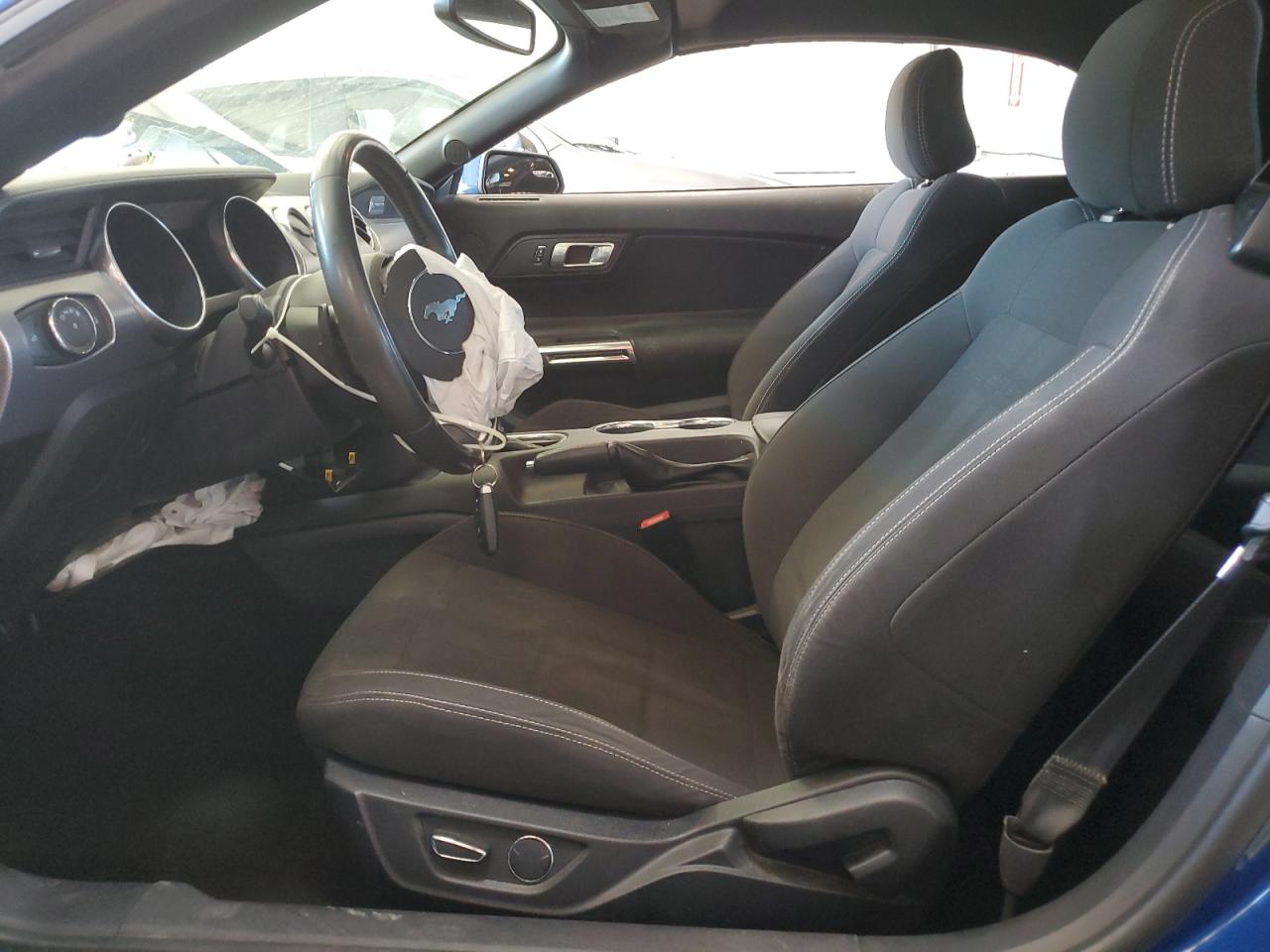 2018 Ford Mustang VIN: 1FATP8UH3J5137578 Lot: 80328205