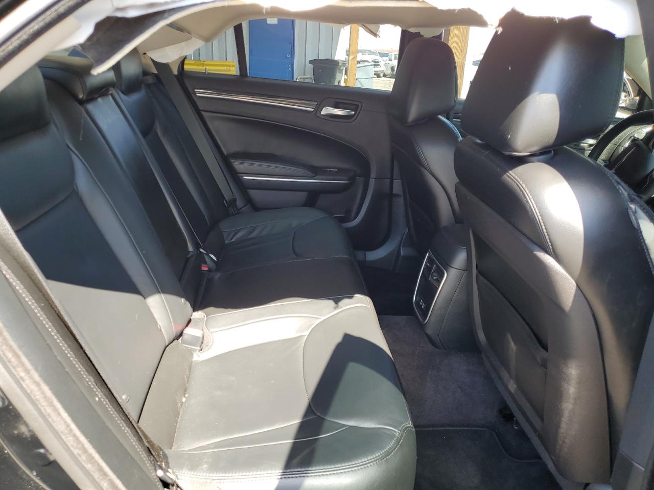 2016 Chrysler 300 Limited VIN: 2C3CCARG9GH262099 Lot: 81325205