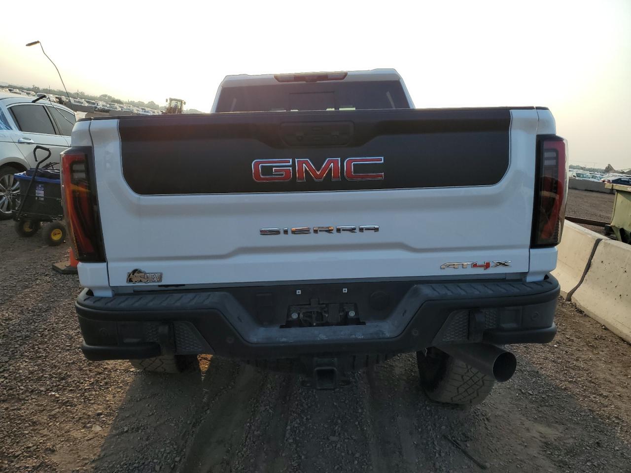 2025 GMC Sierra K2500 At4X VIN: 1GT4UZEY1SF214262 Lot: 71544965