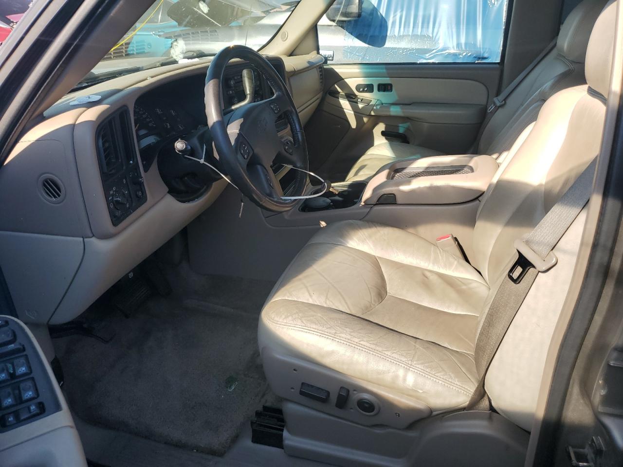 2003 Chevrolet Tahoe C1500 VIN: 1GNEC13Z23R199928 Lot: 81758075