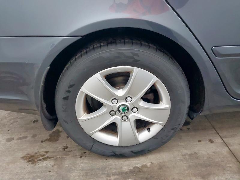 2010 SKODA OCTAVIA ELEGANCE
