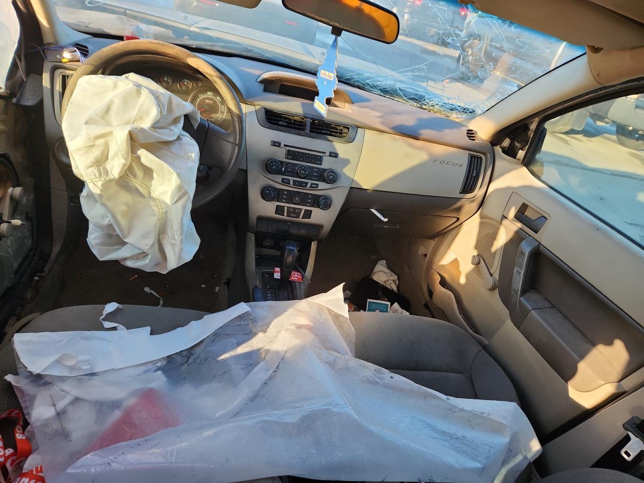 2009 Ford Focus S VIN: 1FAHP34N09W258072 Lot: 81597975