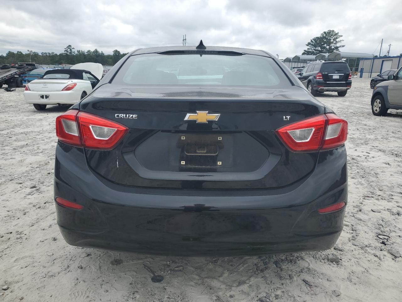 2019 Chevrolet Cruze Lt VIN: 1G1BE5SM5K7146047 Lot: 84614035