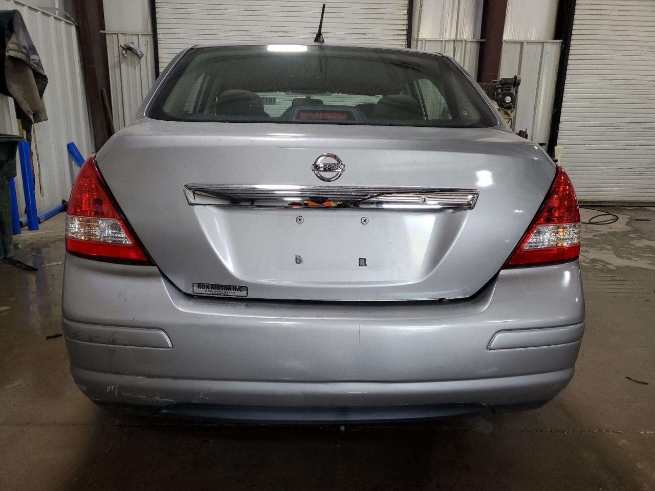 2011 Nissan Versa S VIN: 3N1BC1AP8BL405114 Lot: 81331335