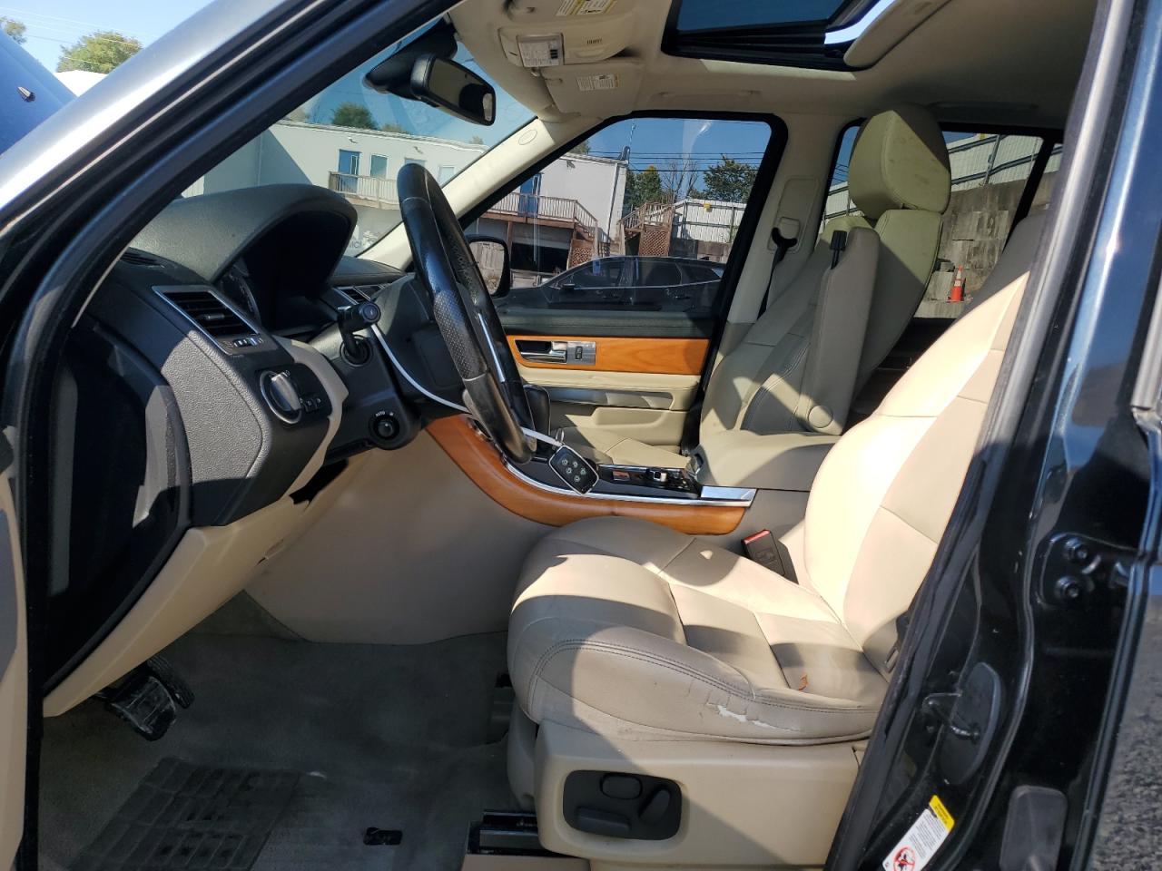 2011 Land Rover Range Rover Sport Hse VIN: SALSF2D42BA710779 Lot: 80739655