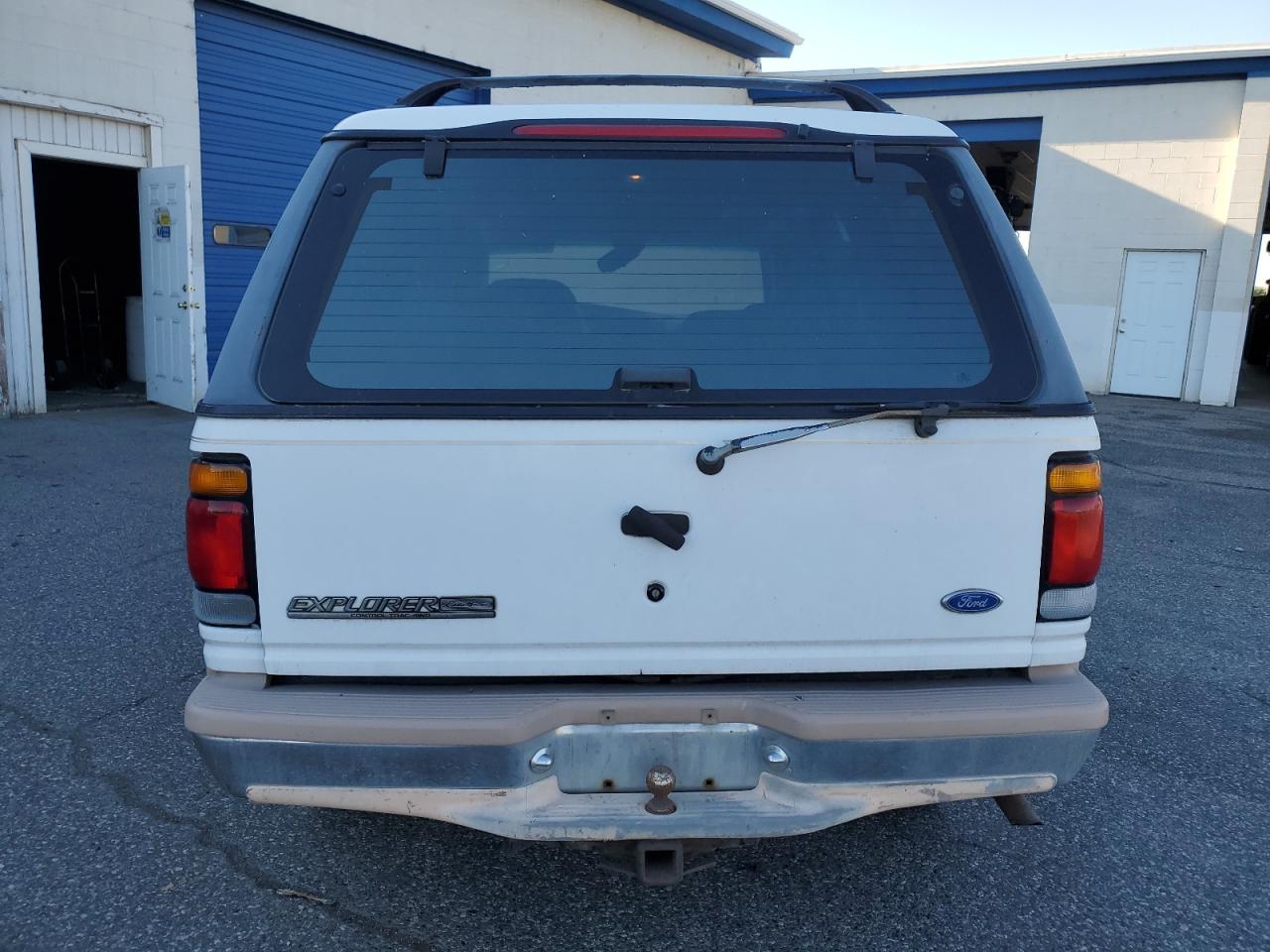 1996 Ford Explorer VIN: 1FMDU34X8TUA96063 Lot: 81673775