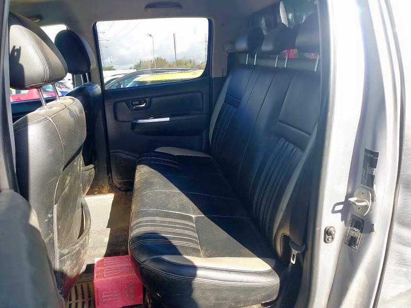 2015 TOYOTA HILUX INVINCIBLE X D-4D 4 