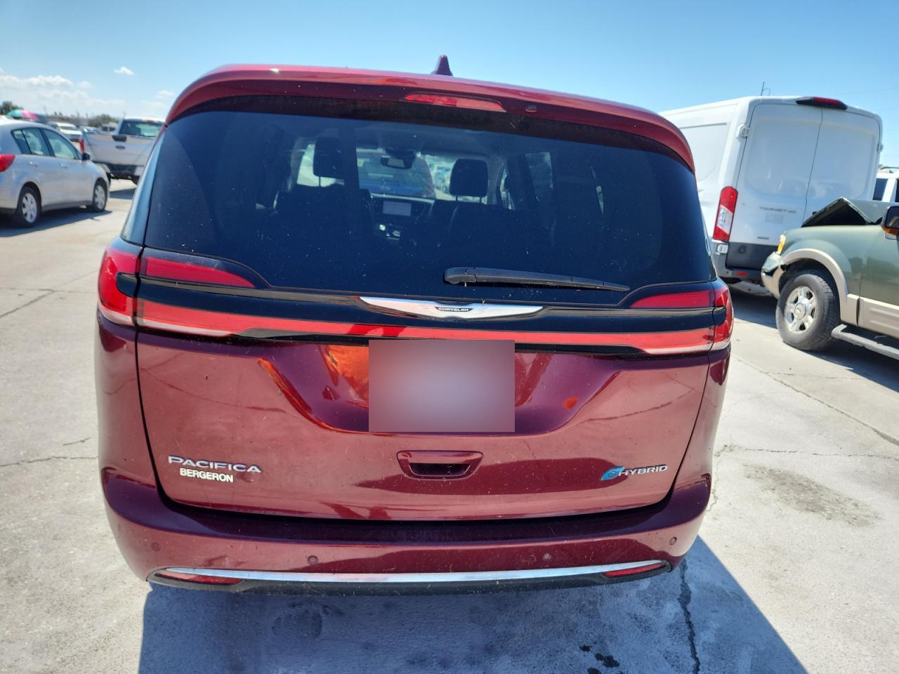 2022 Chrysler Pacifica Hybrid Touring L VIN: 2C4RC1L78NR156149 Lot: 84203635