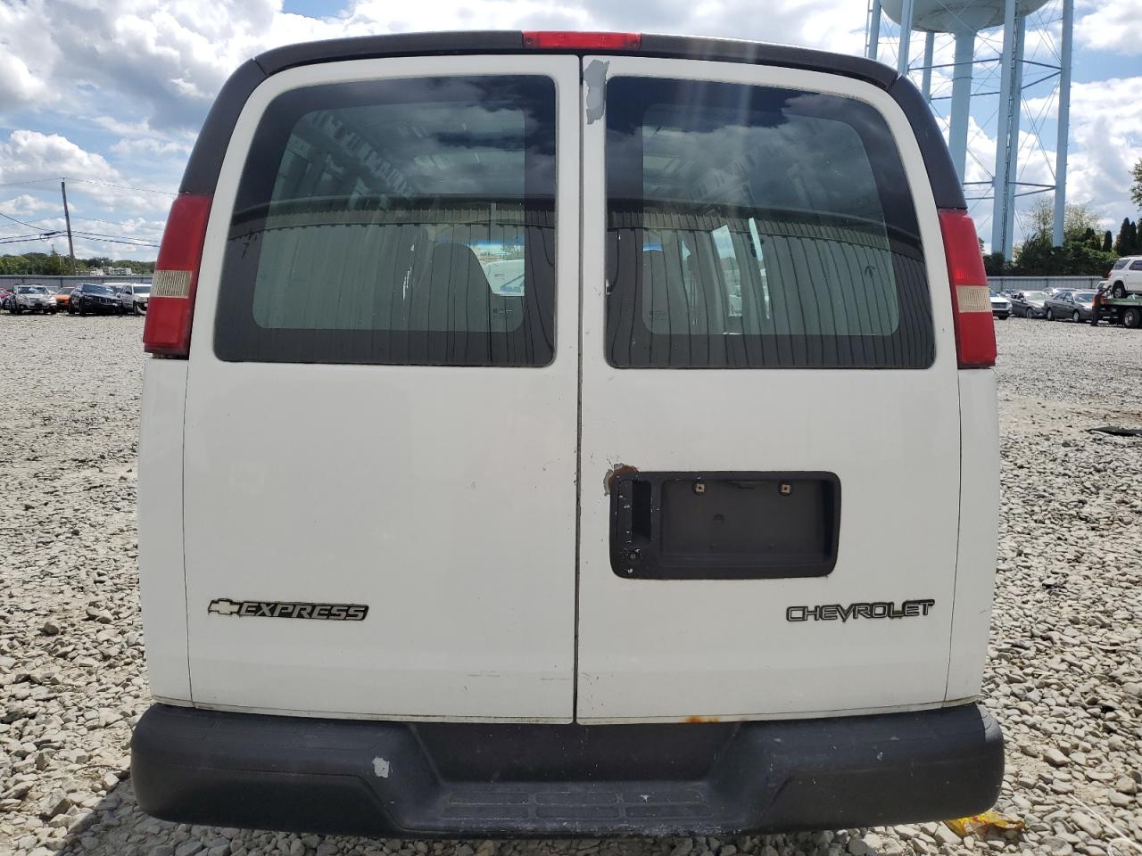 2003 Chevrolet Express G1500 VIN: 1GCFG15X131154703 Lot: 70160445