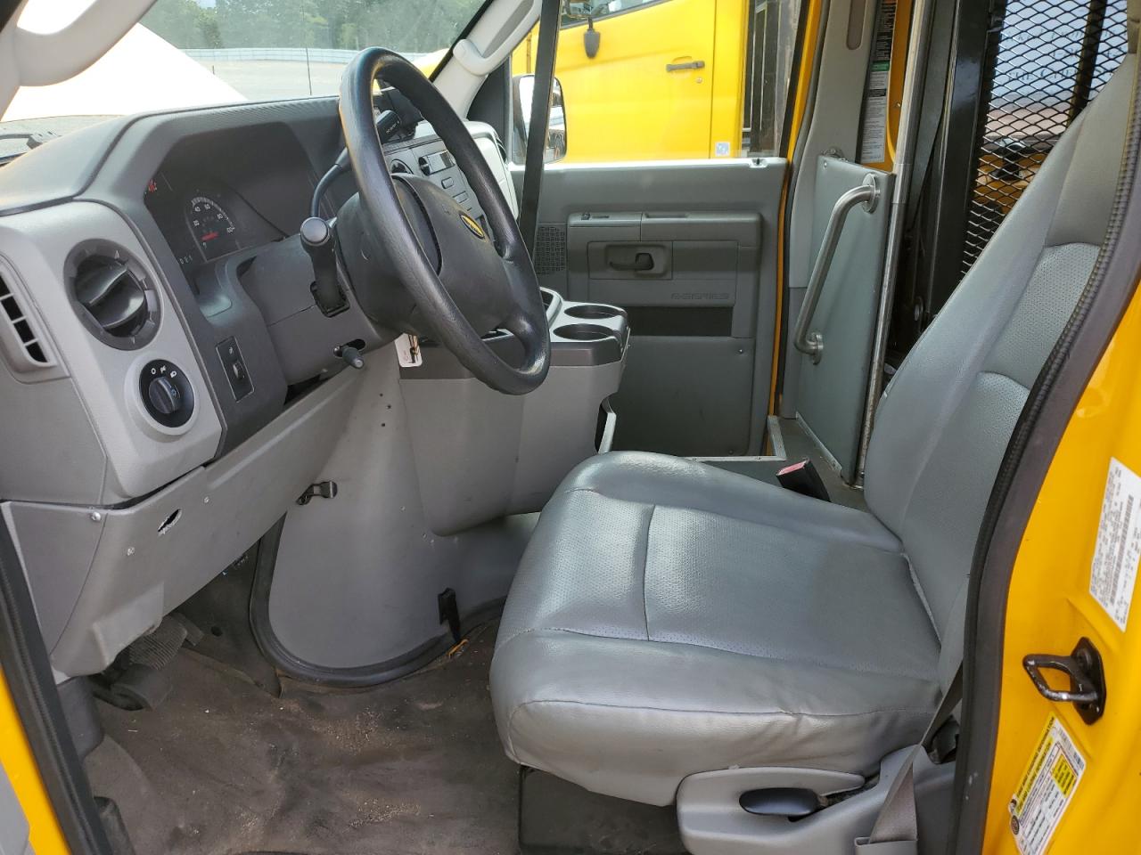 2014 Ford Econoline E250 Van VIN: 1FTNS2EW5EDA81859 Lot: 80998385