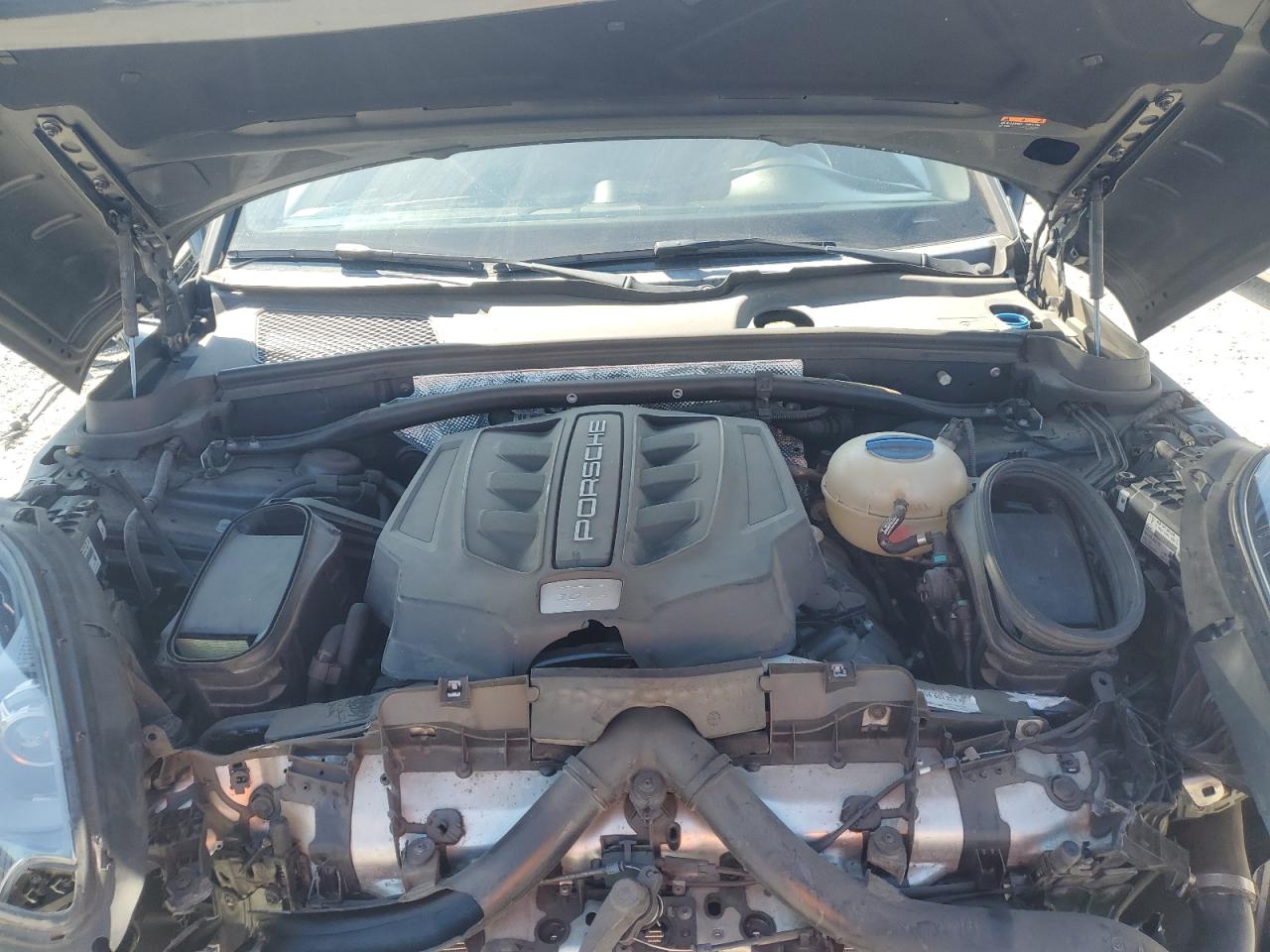 2018 Porsche Macan Gts VIN: WP1AG2A53JLB60233 Lot: 80496355