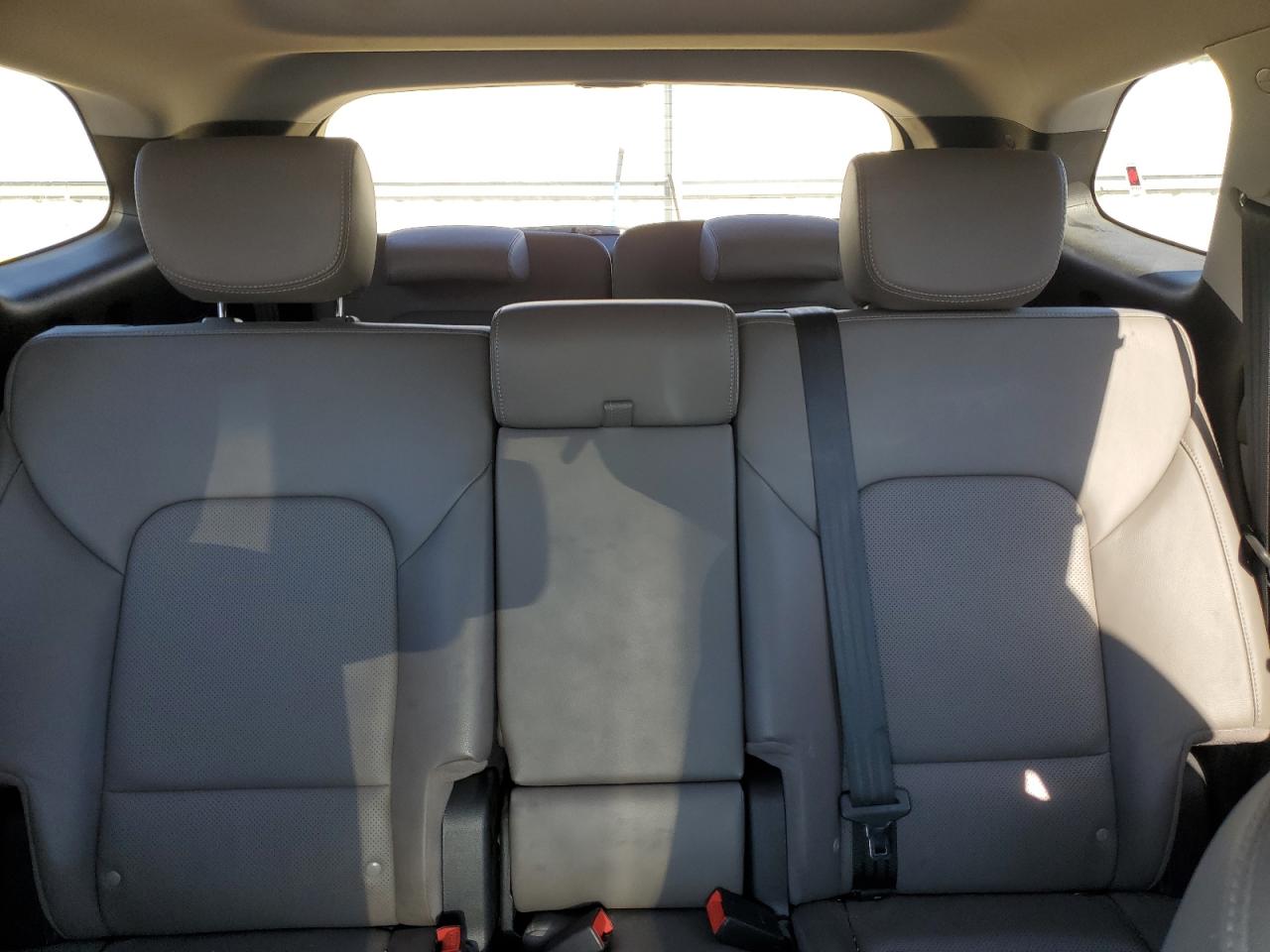 2017 Hyundai Santa Fe Se Ultimate VIN: KM8SRDHF1HU221024 Lot: 81788955