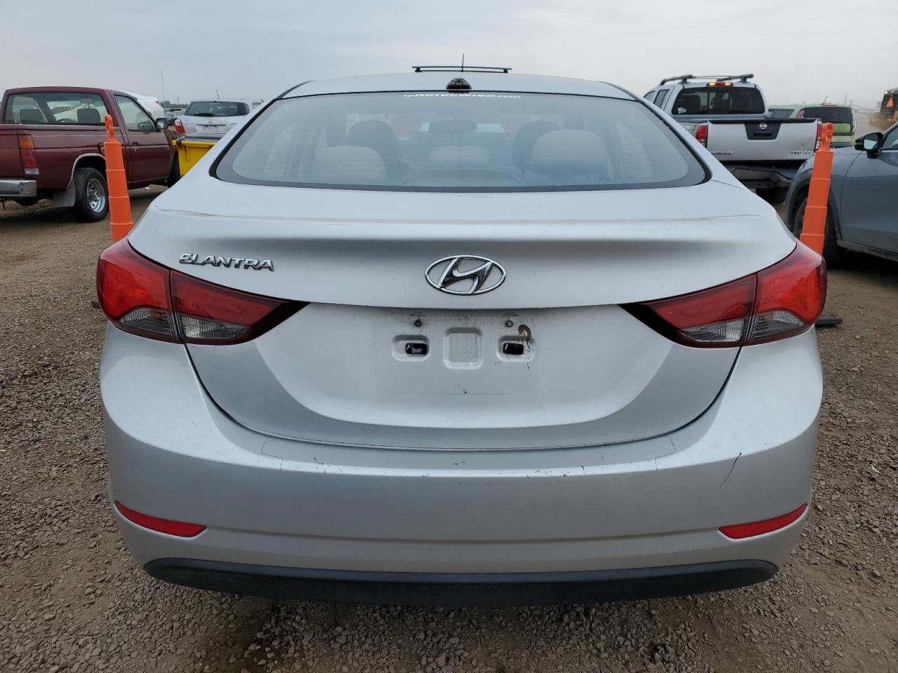 2016 Hyundai Elantra Se VIN: 5NPDH4AE0GH765461 Lot: 71842405