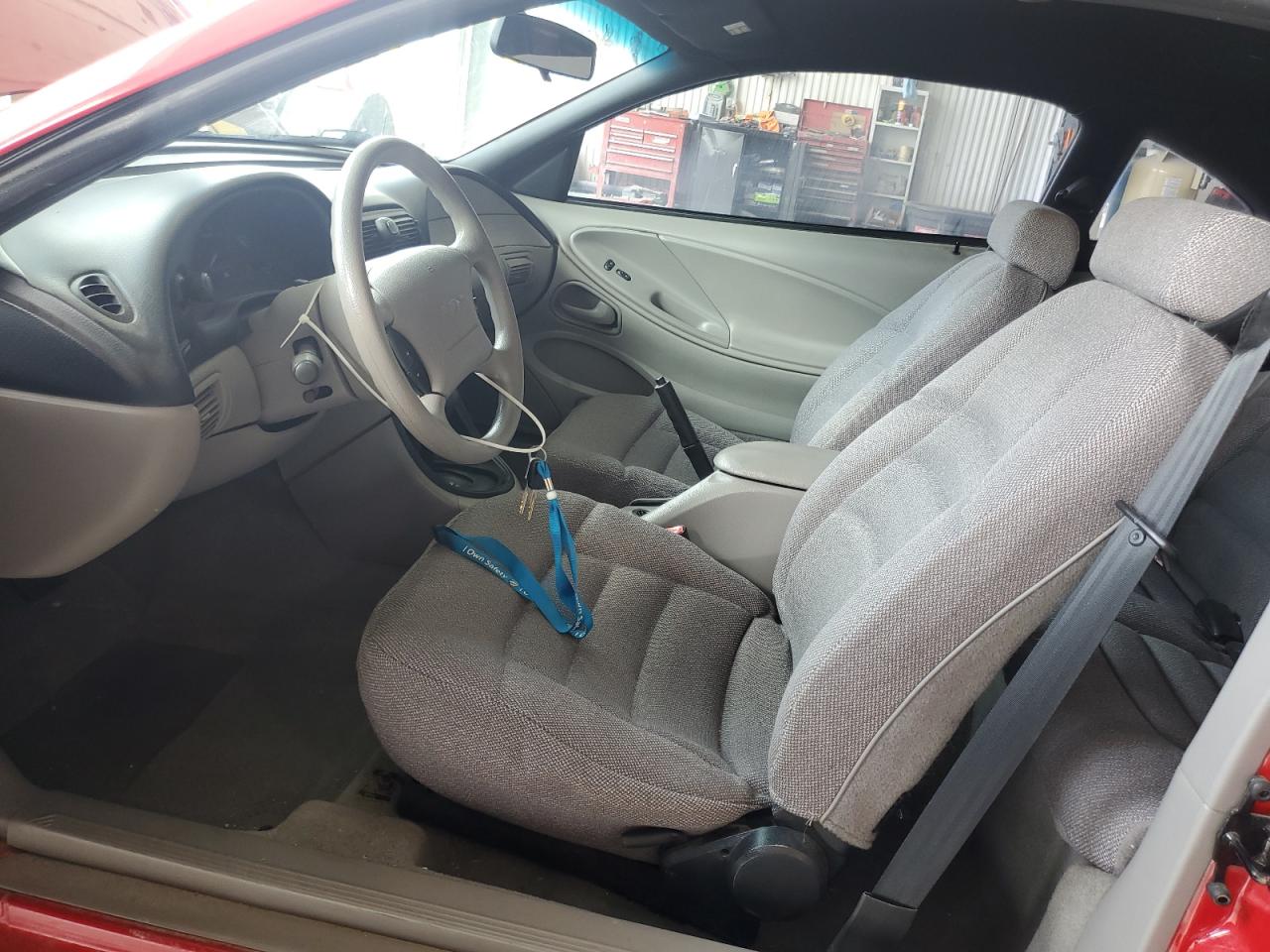 1998 Ford Mustang VIN: 1FAFP404XWF153965 Lot: 81031665