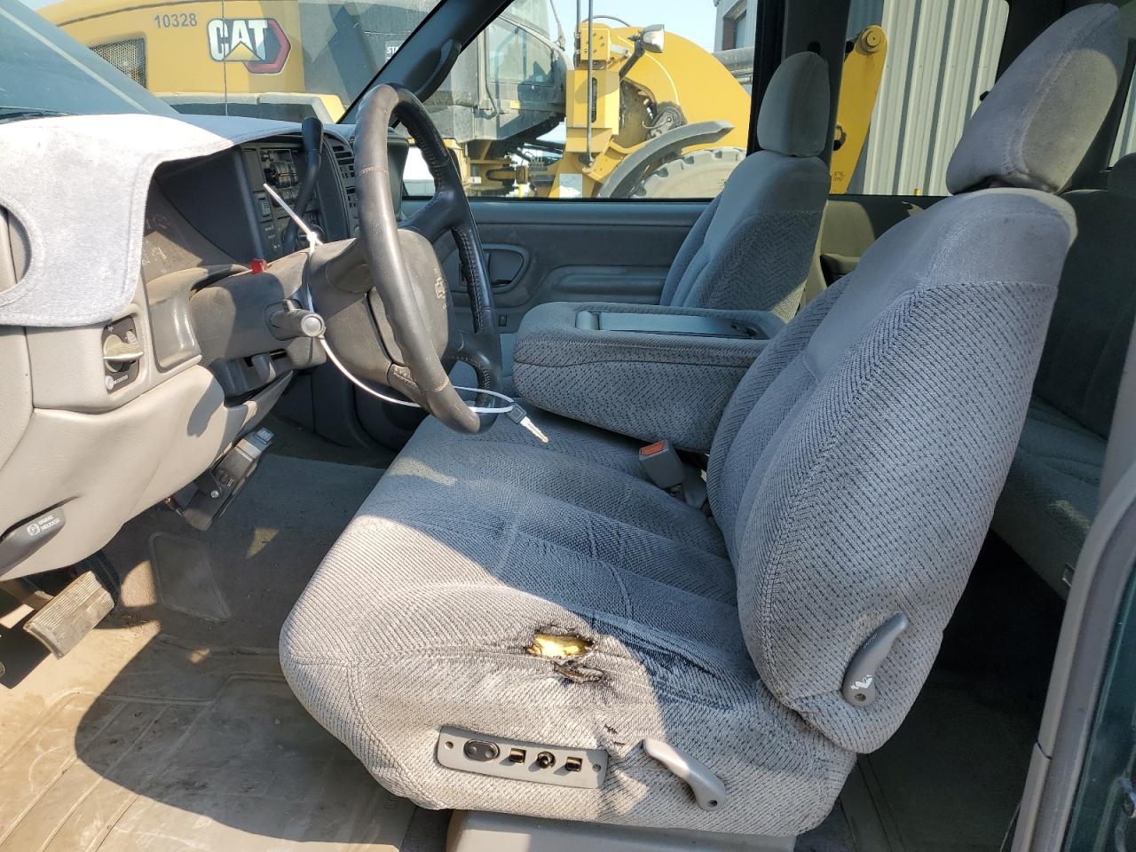 1998 Chevrolet Gmt-400 K1500 VIN: 2GCEK19RXW1116889 Lot: 70948515