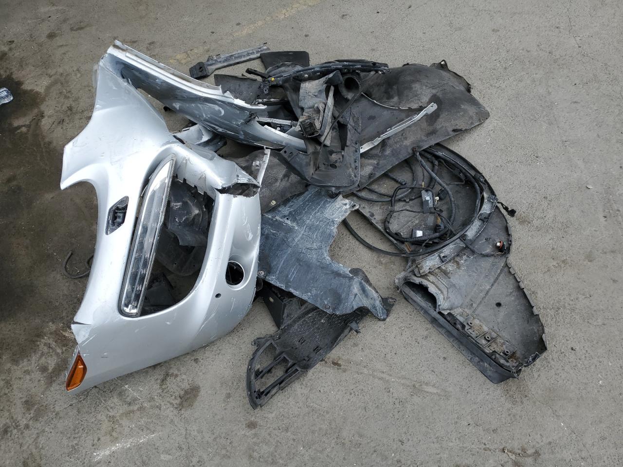 2012 Porsche Cayenne S VIN: WP1AB2A20CLA44561 Lot: 81902525