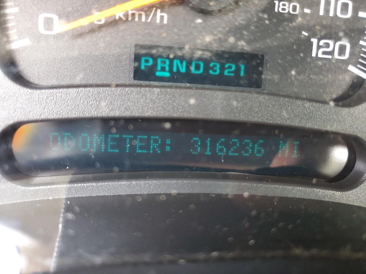 2004 Chevrolet Tahoe K1500 VIN: 1GNEK13Z54R136679 Lot: 82105395