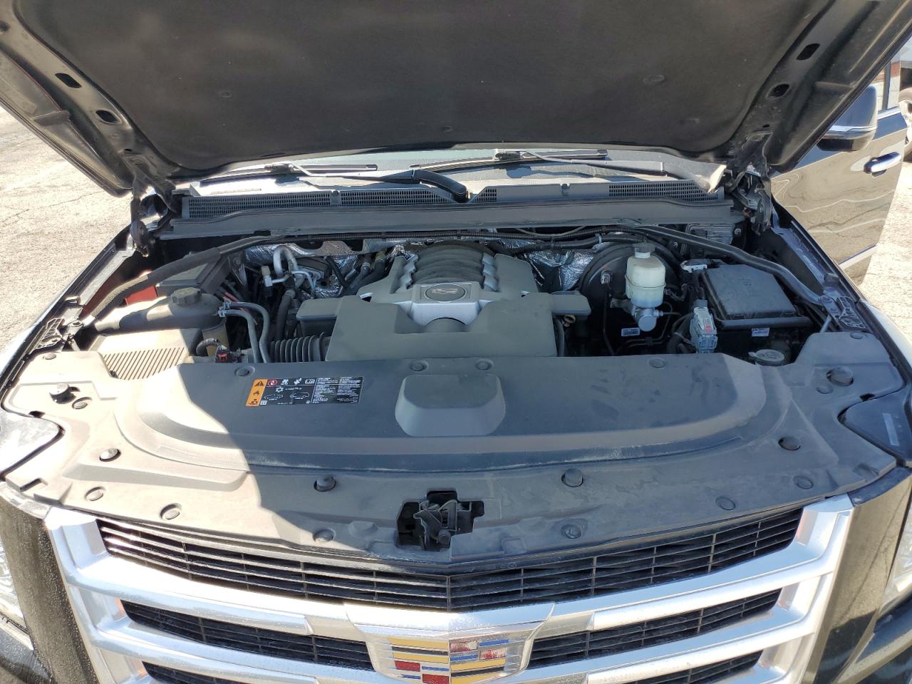 2018 Cadillac Escalade Esv Luxury VIN: 1GYS3HKJ5JR370260 Lot: 81817915