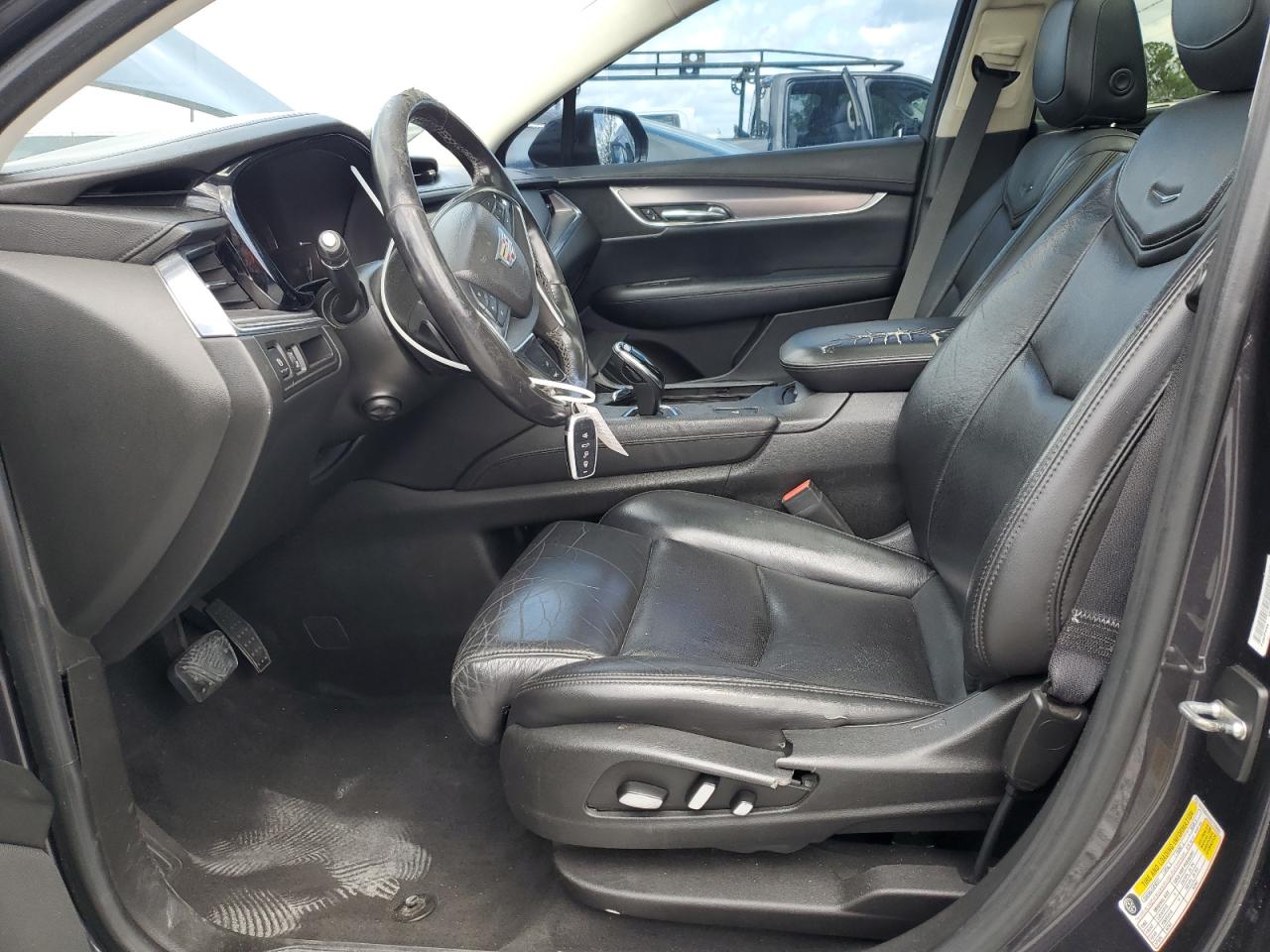 2017 Cadillac Xt5 Luxury VIN: 1GYKNBRS5HZ139603 Lot: 84830205