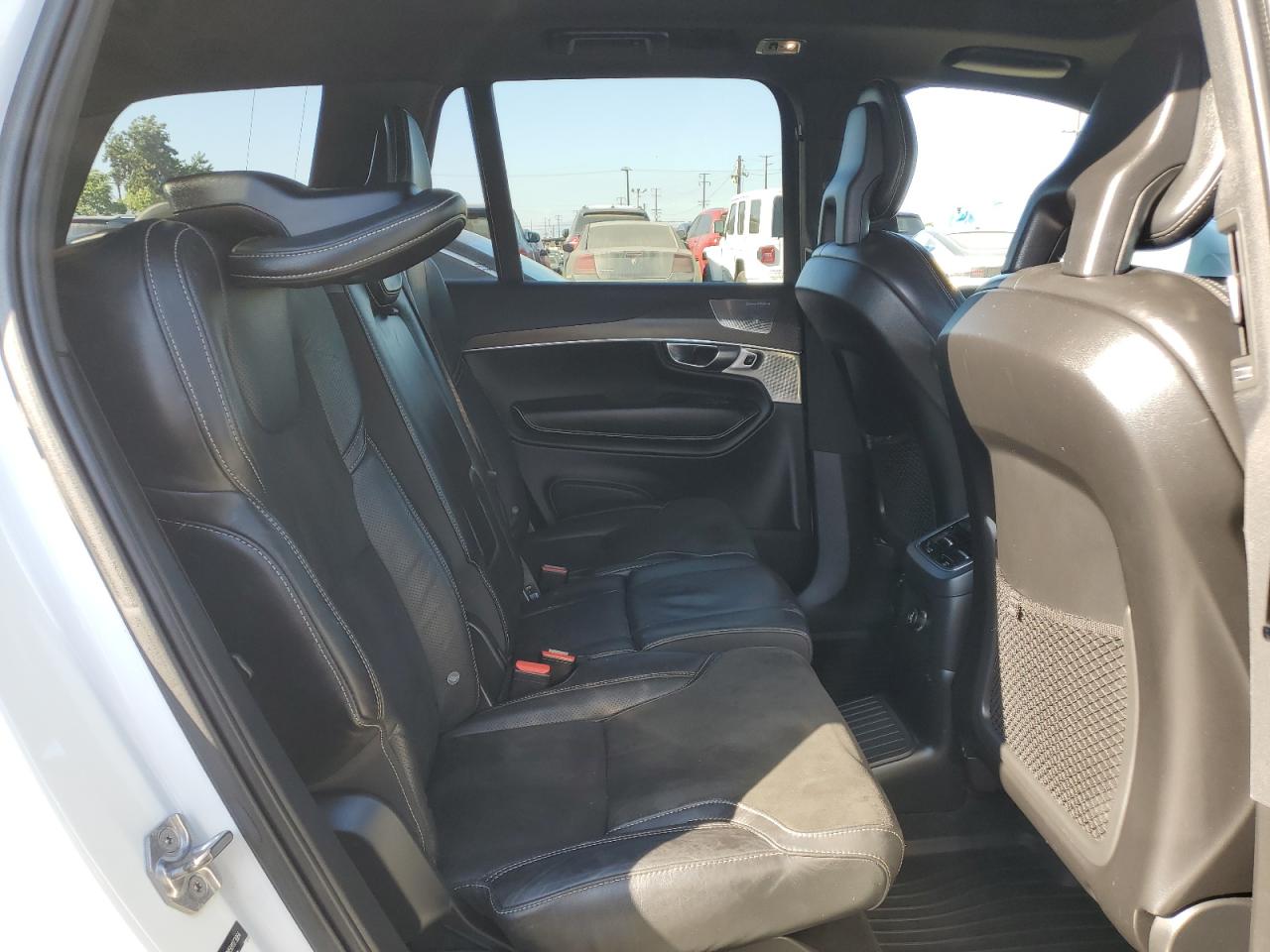 2017 Volvo Xc90 T8 VIN: YV4BC0PM5H1173864 Lot: 84403095
