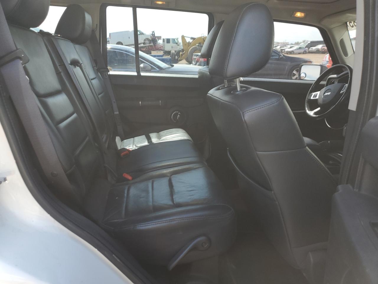 2009 Jeep Commander Sport VIN: 1J8HG48K59C549743 Lot: 81011185