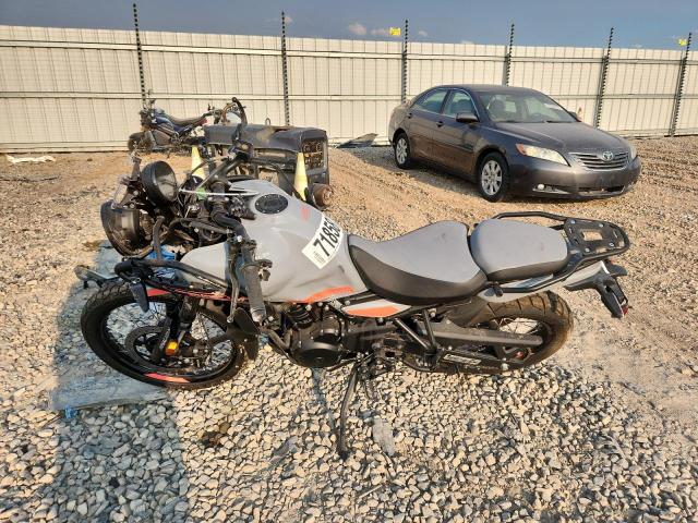 2025 ROYAL ENFIELD MOTORS HIMALAYAN 450